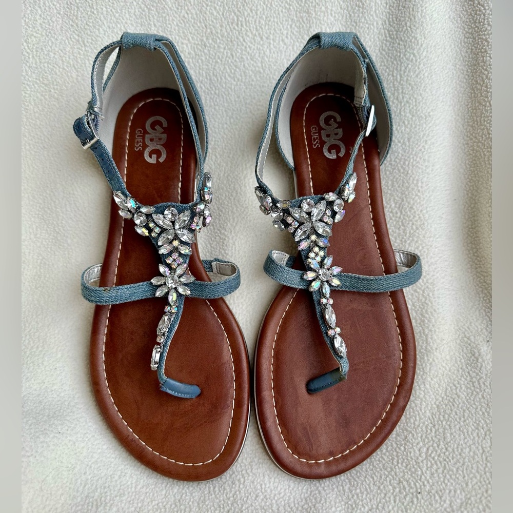 New Guess Rihnestone cloudwalker sandals - size 9M